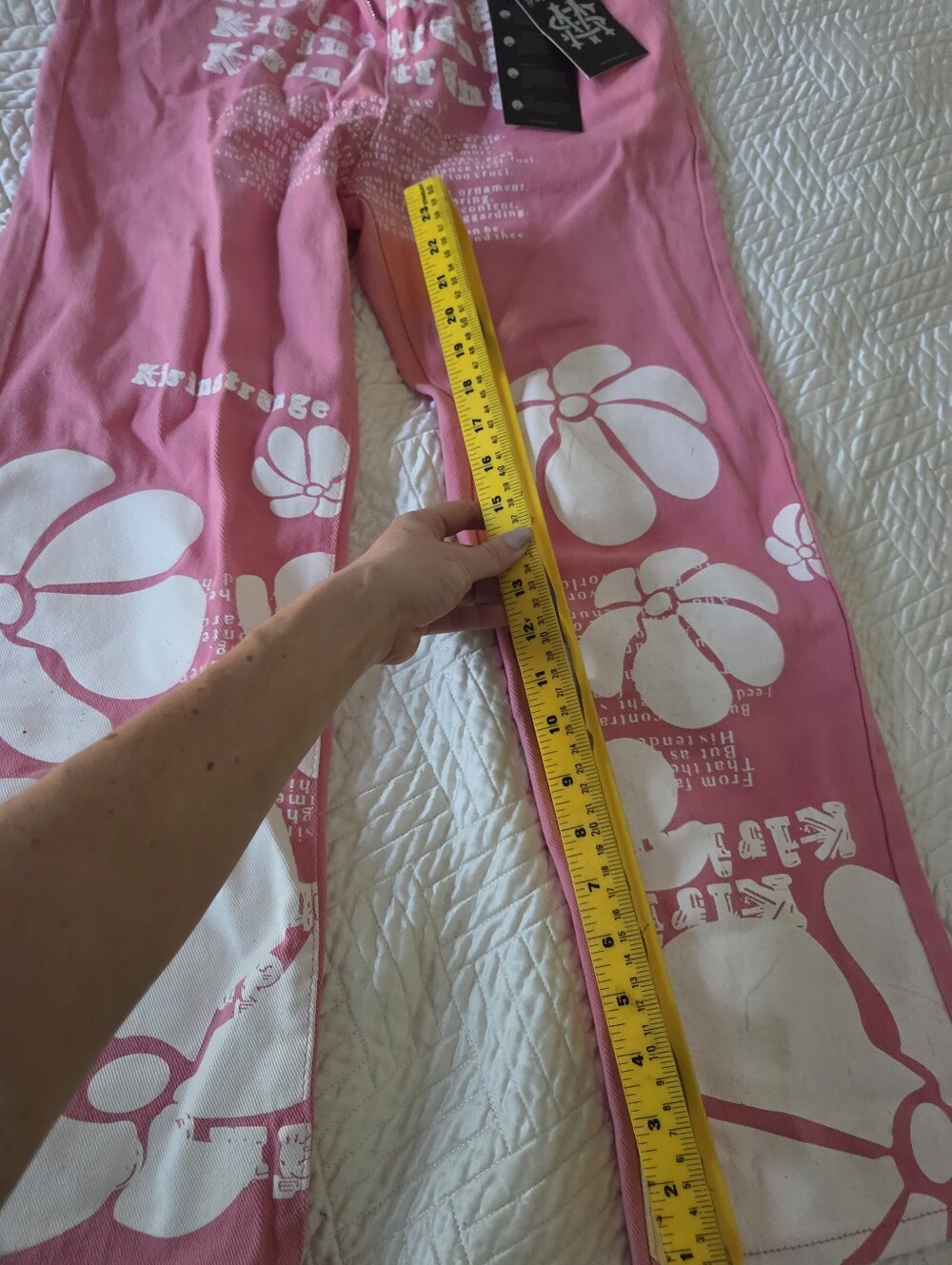 Kirinstrange Pink Graphic Wide Leg Jeans Nwt Kids Xl Fits Women's Small — image 8 of 8